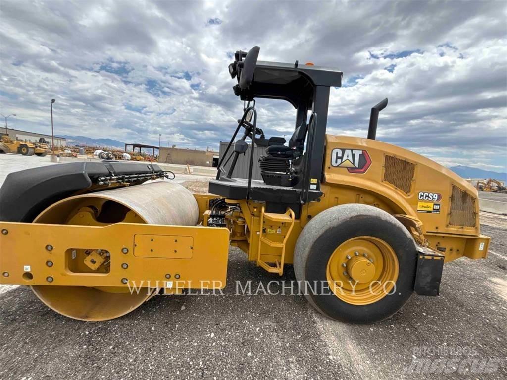 CAT CCS9 双轮压路机