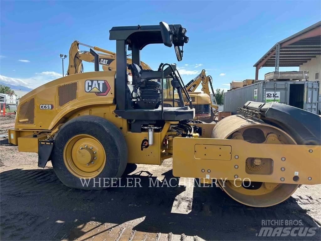 CAT CCS9 双轮压路机