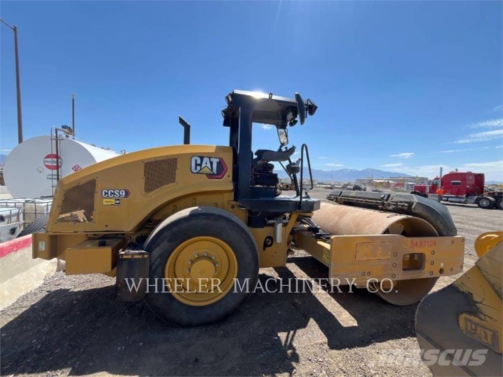 CAT CCS9 双轮压路机