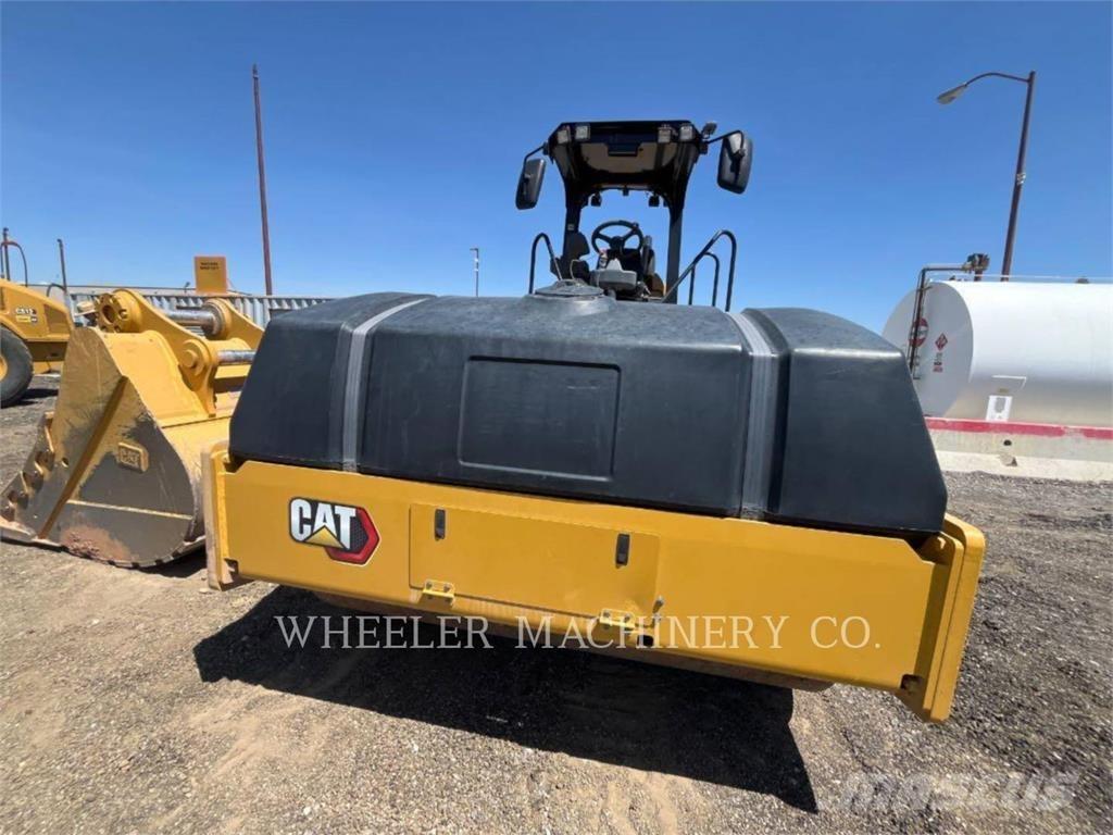 CAT CCS9 双轮压路机