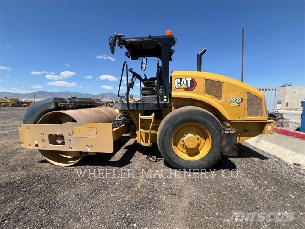 CAT CCS9 双轮压路机