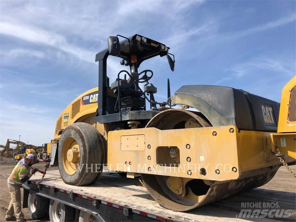 CAT CCS9 双轮压路机
