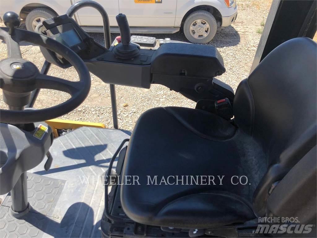 CAT CCS9 双轮压路机