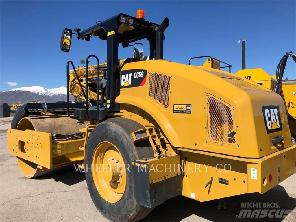 CAT CCS9 双轮压路机