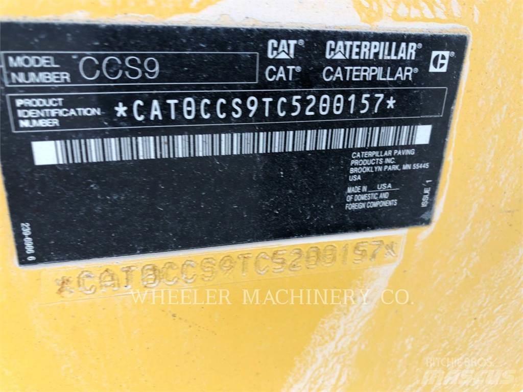 CAT CCS9 双轮压路机