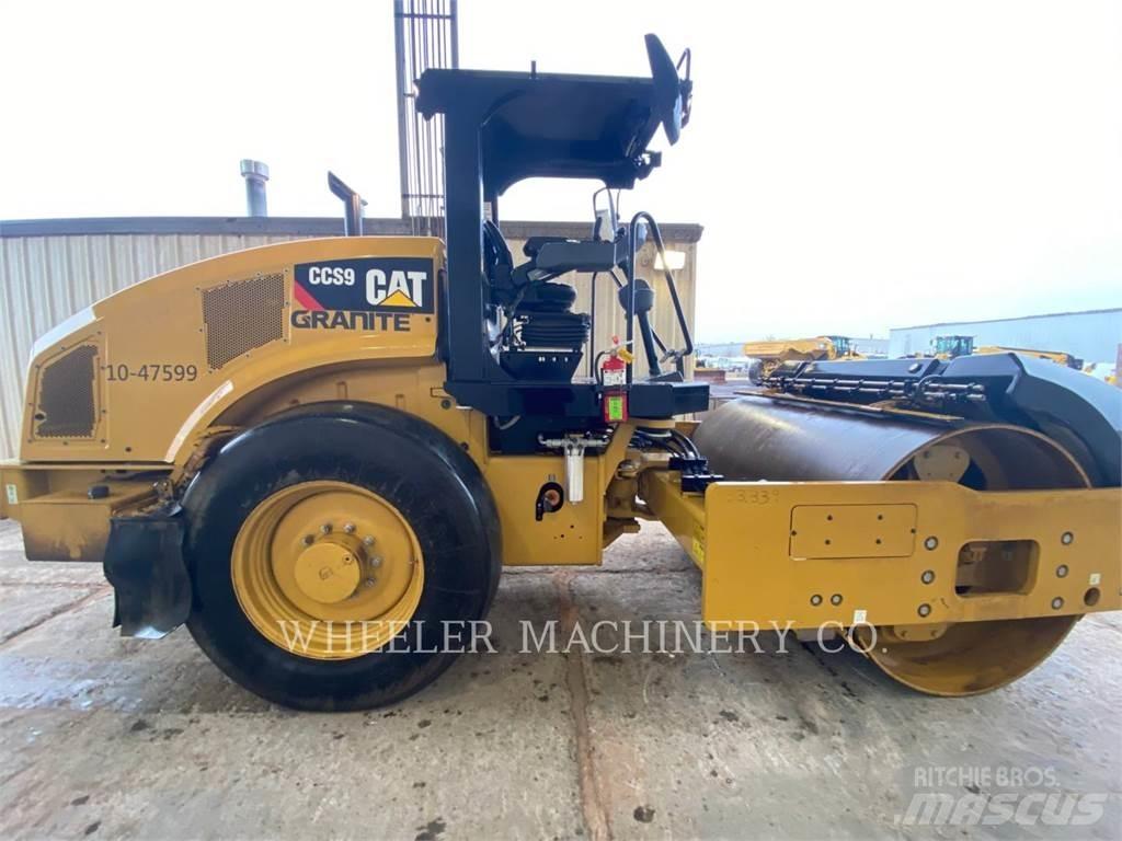 CAT CCS9 双轮压路机