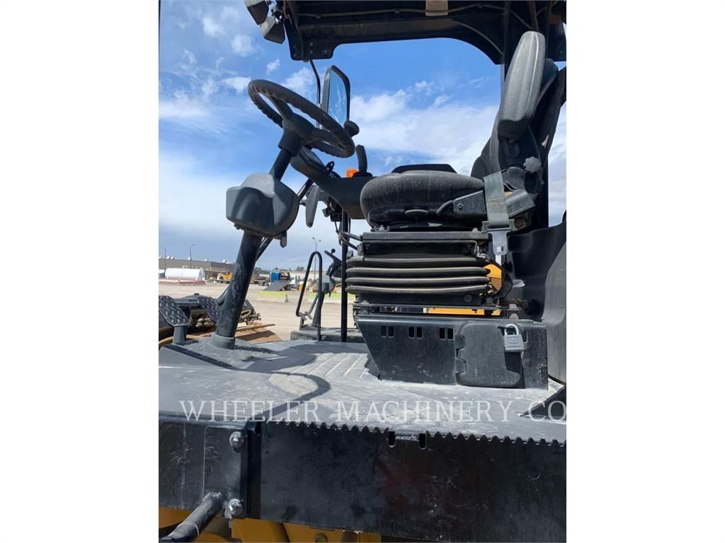 CAT CCS9 双轮压路机