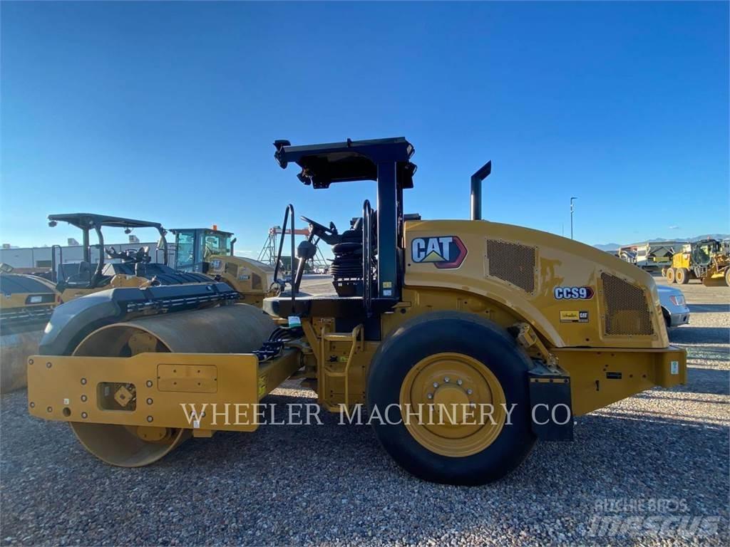 CAT CCS9 双轮压路机