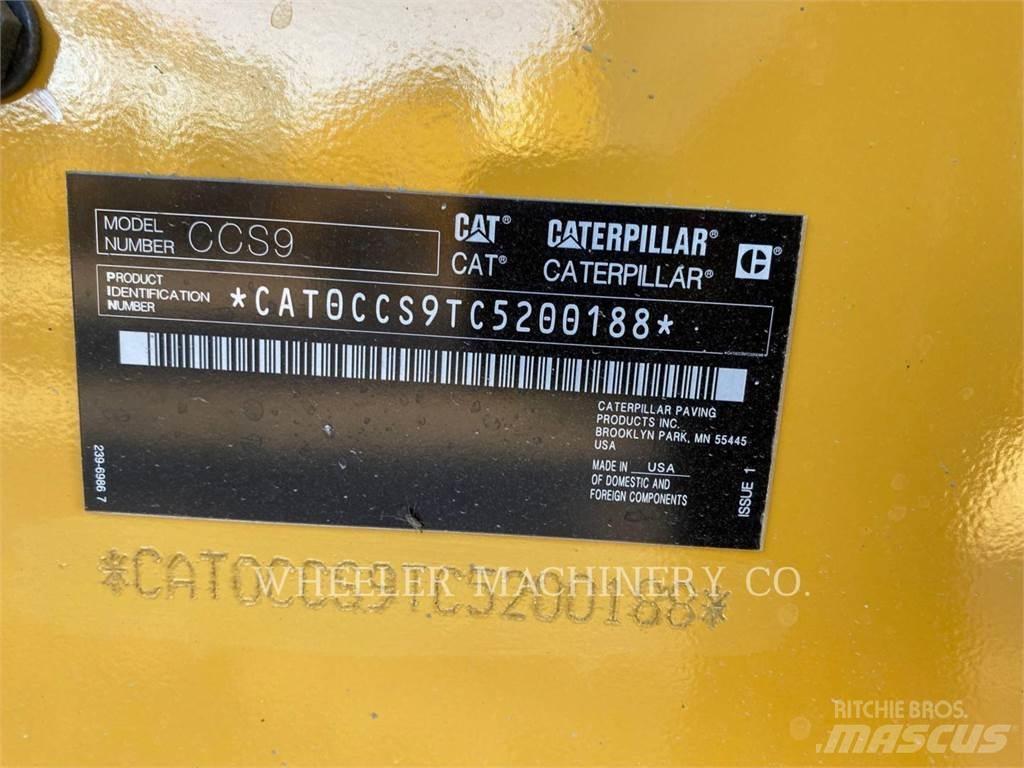 CAT CCS9 双轮压路机