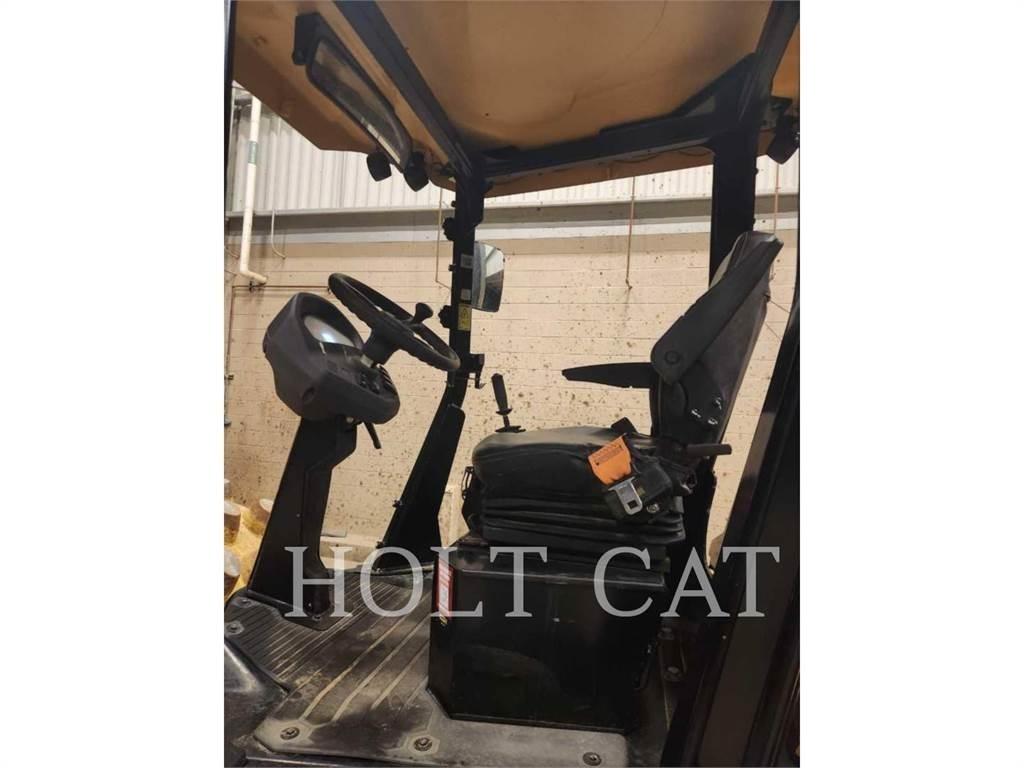 CAT CP11GC 单轮压路机