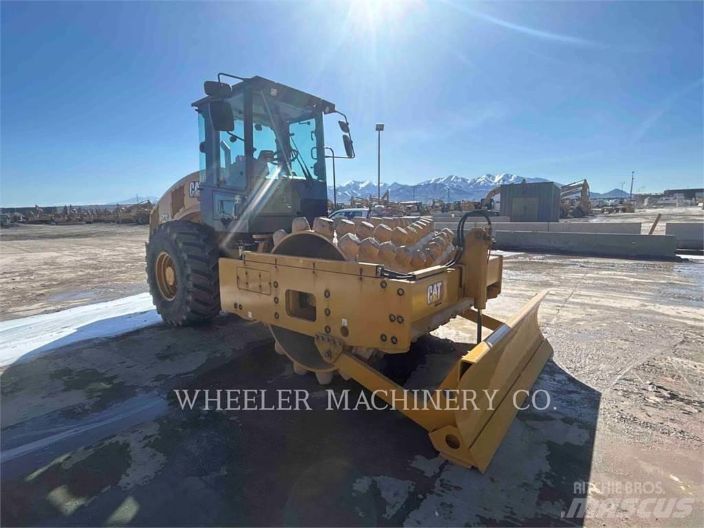 CAT CP12 单轮压路机