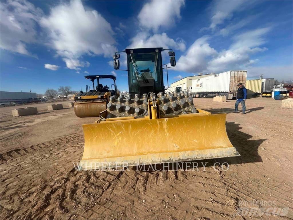 CAT CP12 单轮压路机