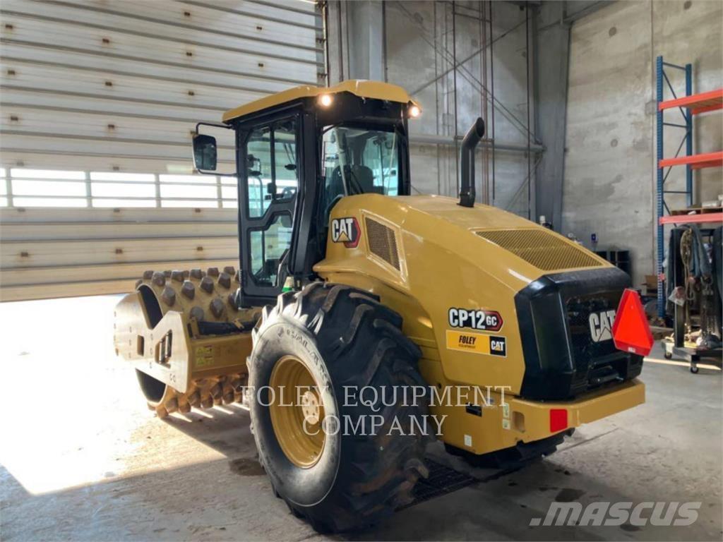 CAT CP12GC 土壤压实机