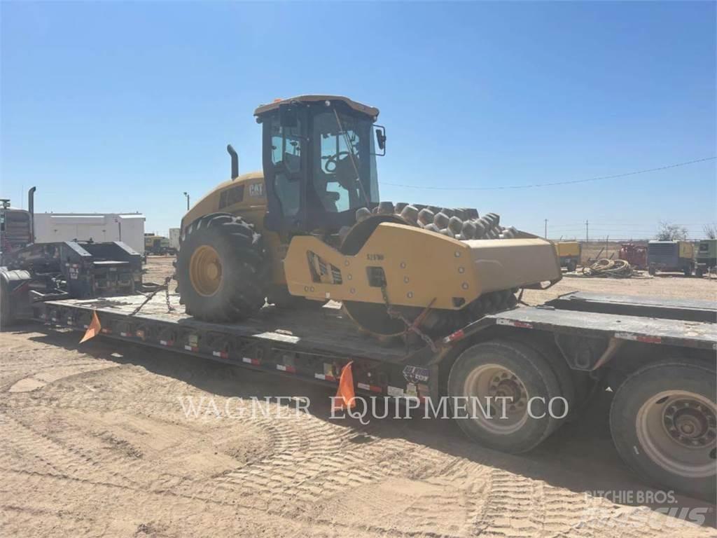 CAT CP13GC 土壤压实机