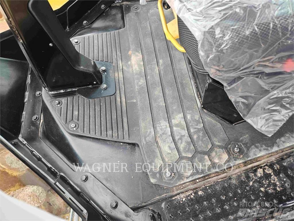 CAT CP13GC 土壤压实机