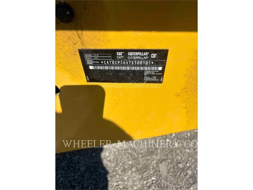 CAT CP16 单轮压路机