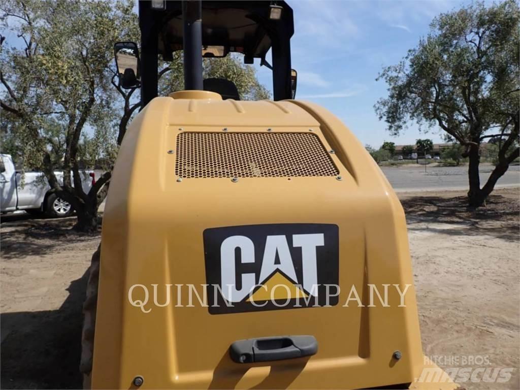 CAT CP44 沥青喷洒机
