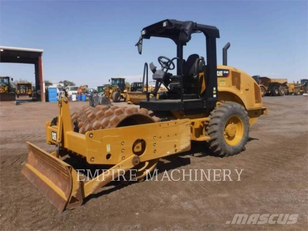 CAT CP44B 单轮压路机