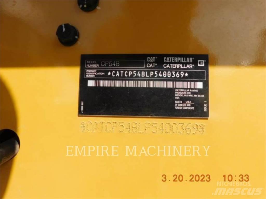 CAT CP54B 单轮压路机