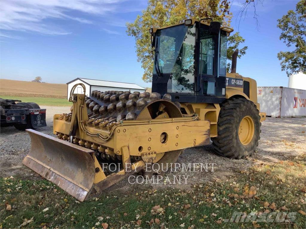 CAT CP563D 单轮压路机