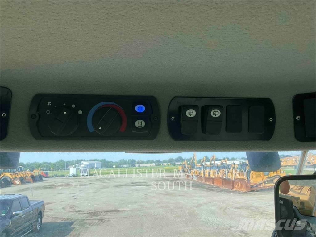 CAT CP56B 单轮压路机