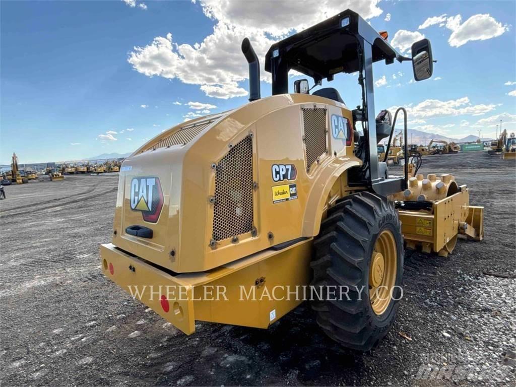 CAT CP7 单轮压路机
