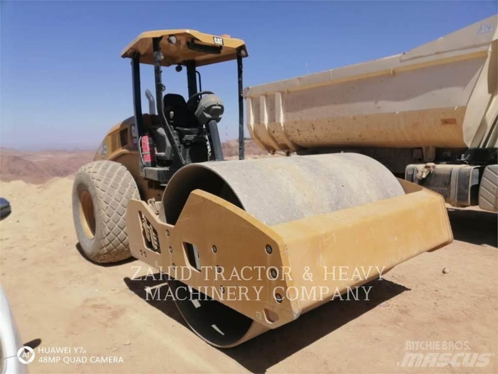 CAT CS 11 单轮压路机