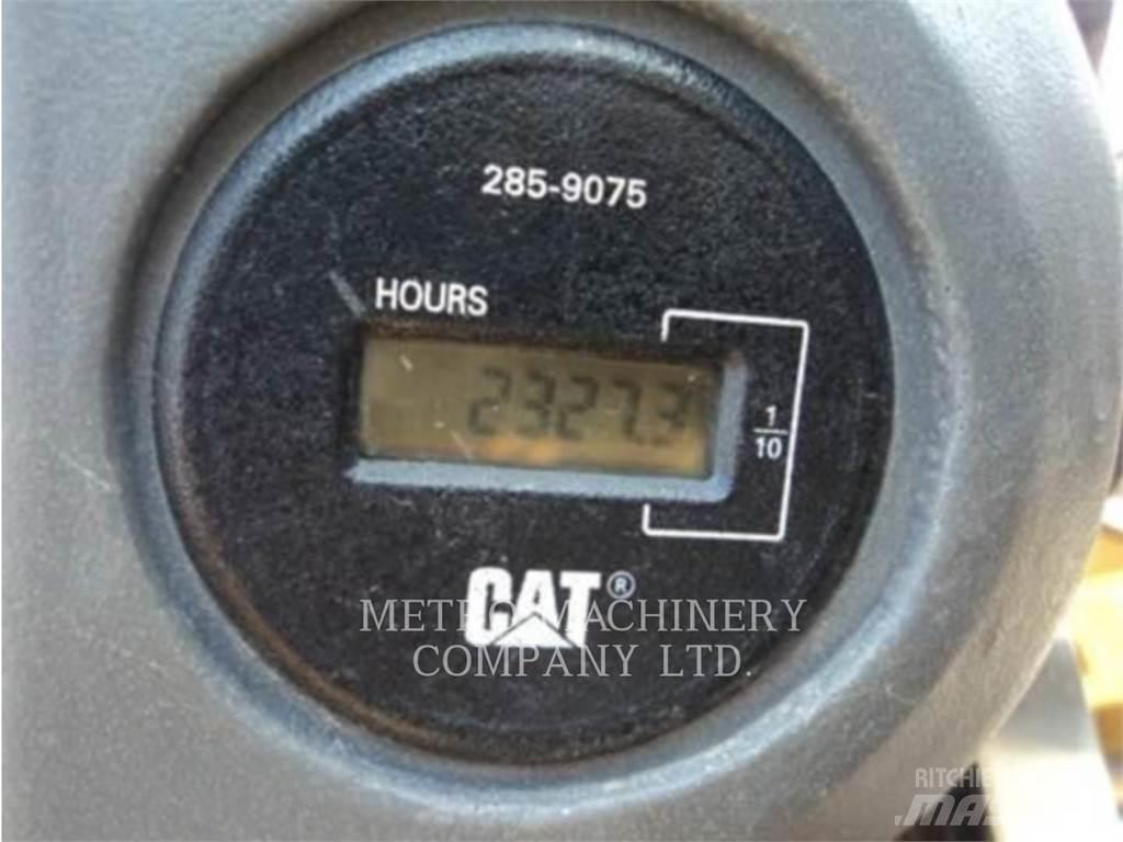 CAT CS-533E 单轮压路机