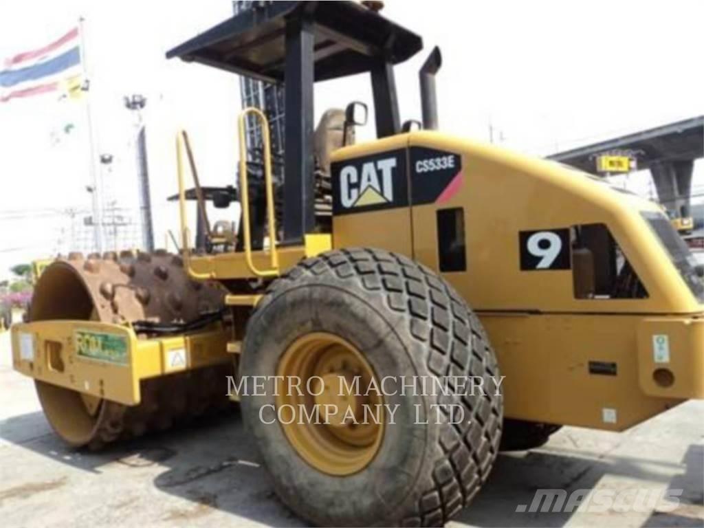 CAT CS-533E 单轮压路机