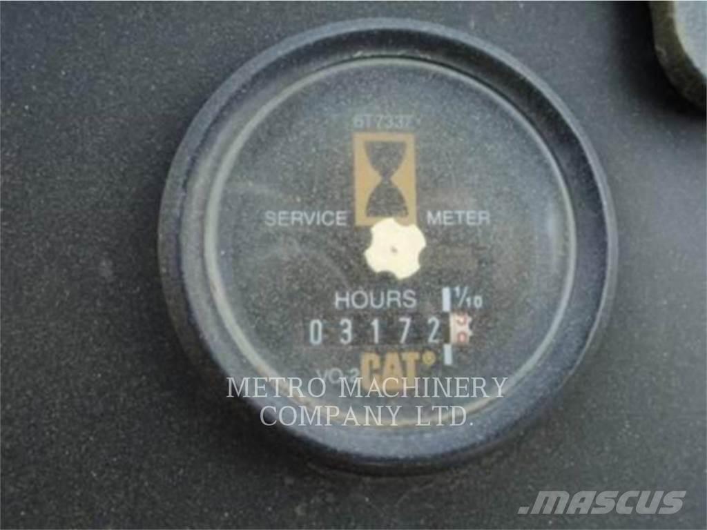 CAT CS-563CAW 单轮压路机