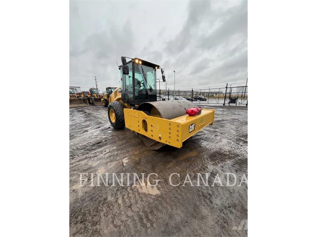 CAT CS-68B 土壤压实机