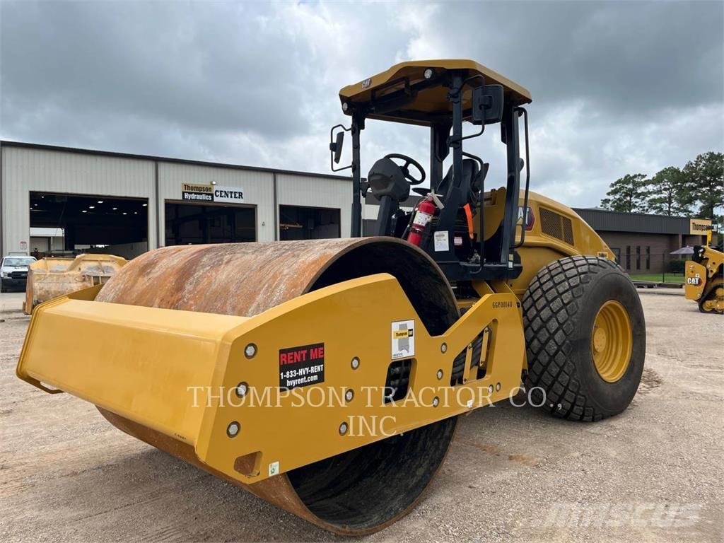 CAT CS10GC 单轮压路机