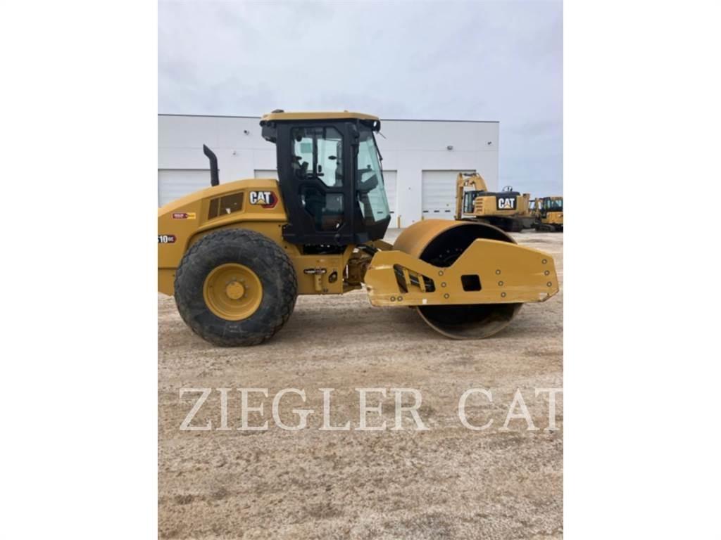 CAT CS10GC 土壤压实机