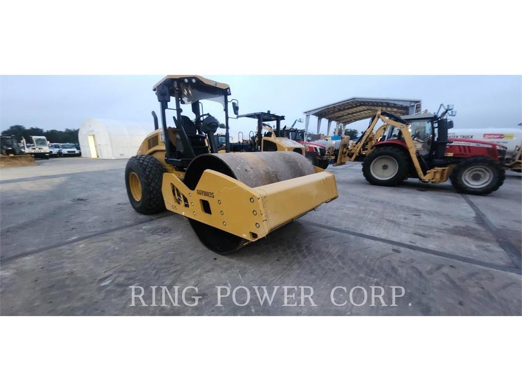 CAT CS10GC 双轮压路机