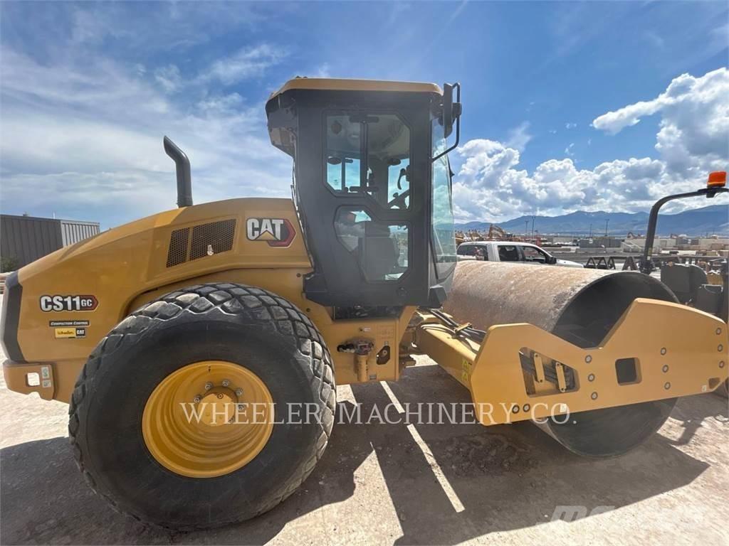 CAT CS11 GC 单轮压路机