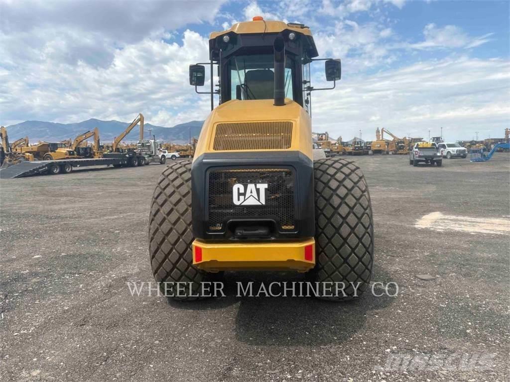 CAT CS11 GC 单轮压路机