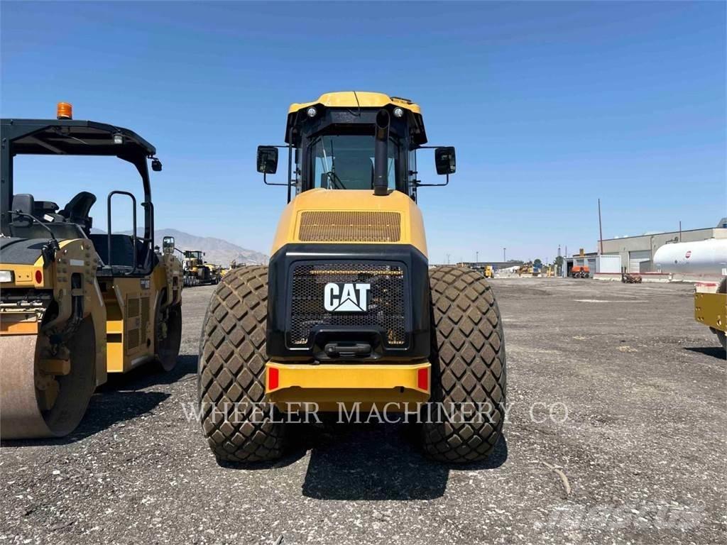 CAT CS11 GC 单轮压路机