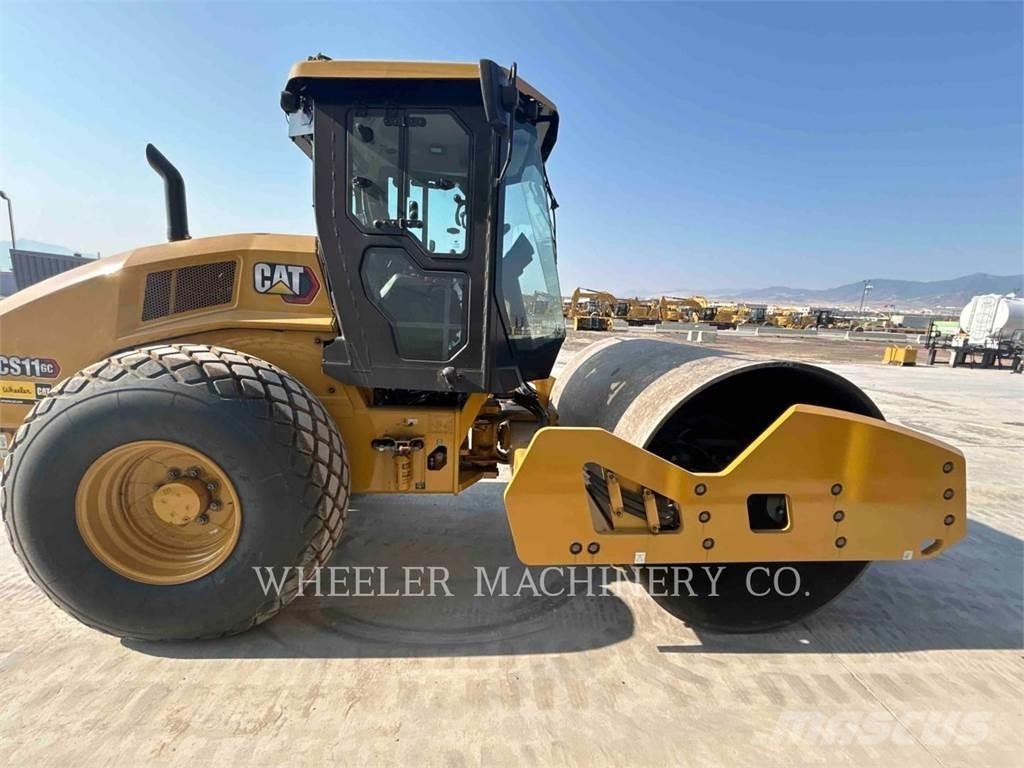 CAT CS11 GC 单轮压路机
