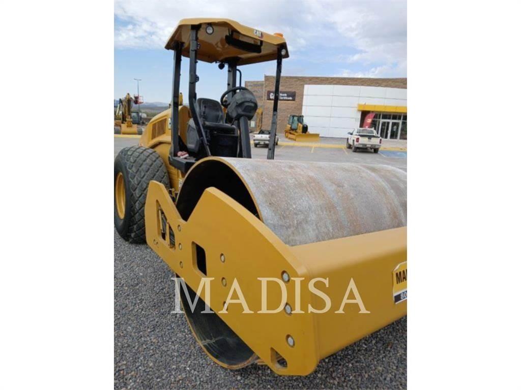 CAT CS11 GC 土壤压实机