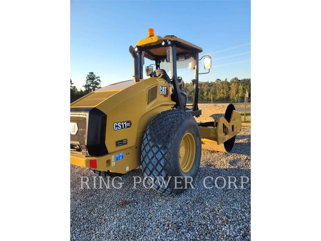 CAT CS11GC 双轮压路机