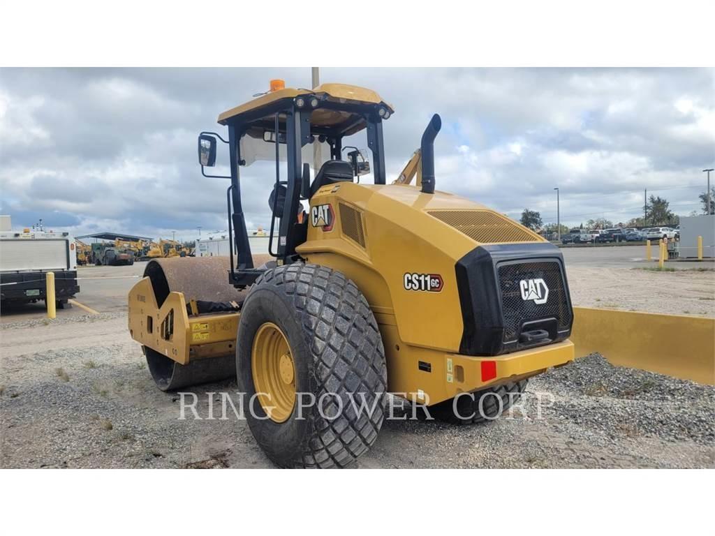 CAT CS11GC 双轮压路机