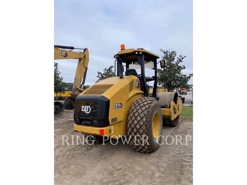 CAT CS11GC 双轮压路机