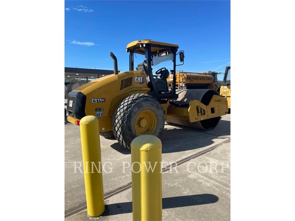 CAT CS11GC 双轮压路机