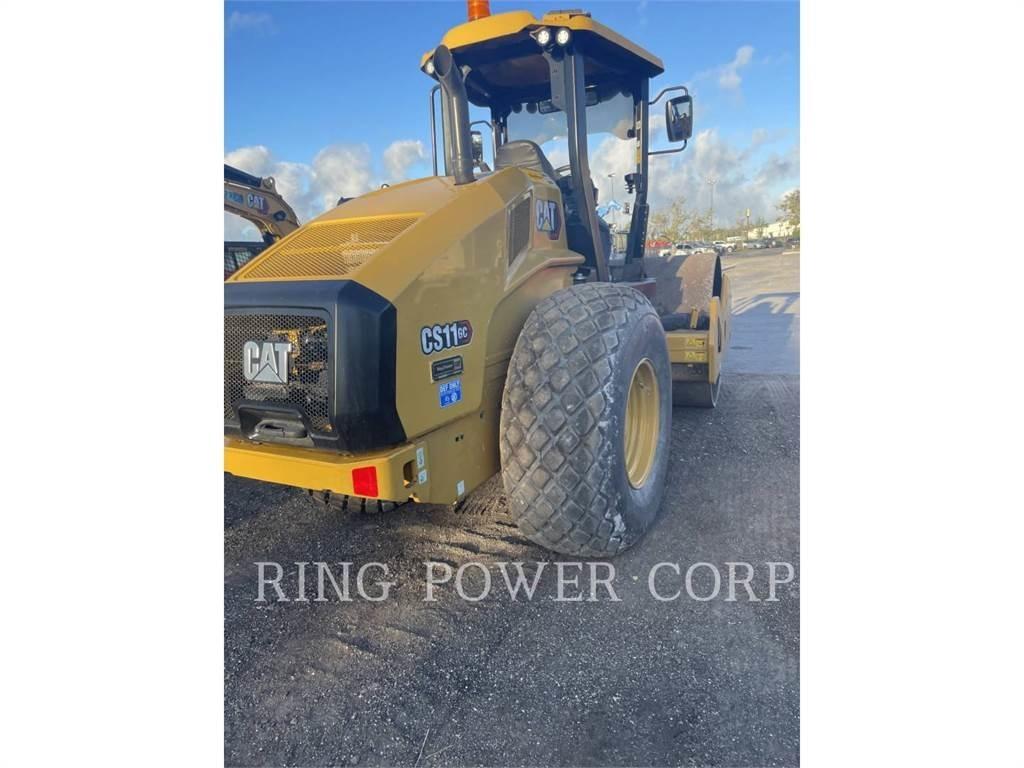 CAT CS11GC 双轮压路机