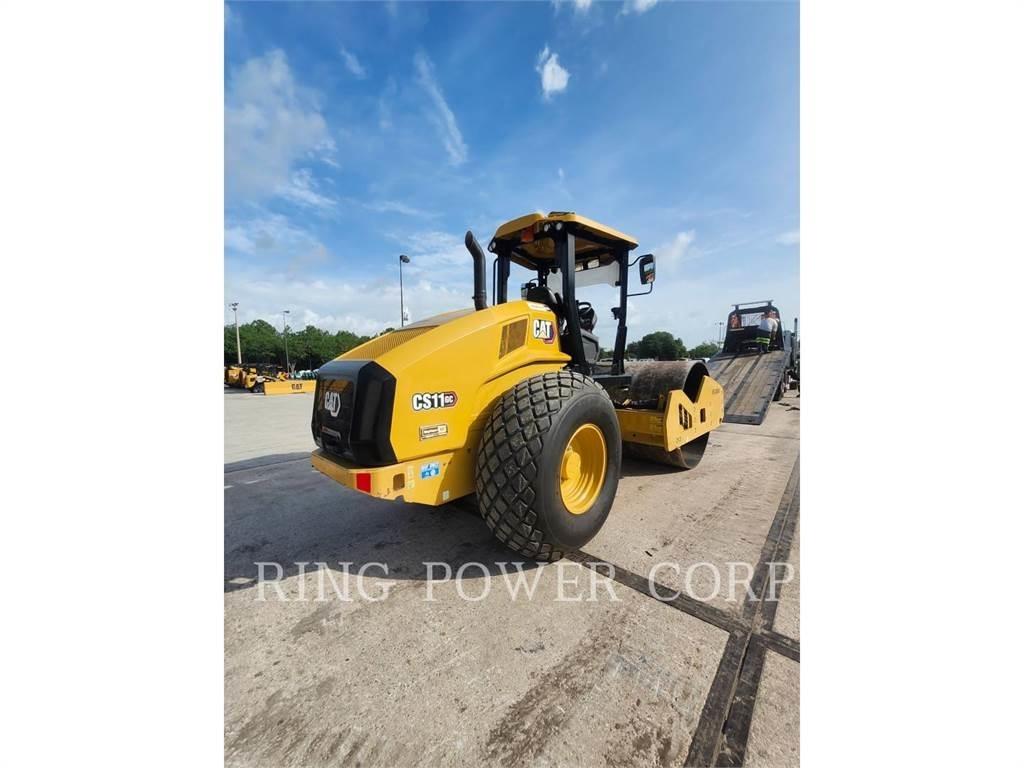 CAT CS11GC 双轮压路机
