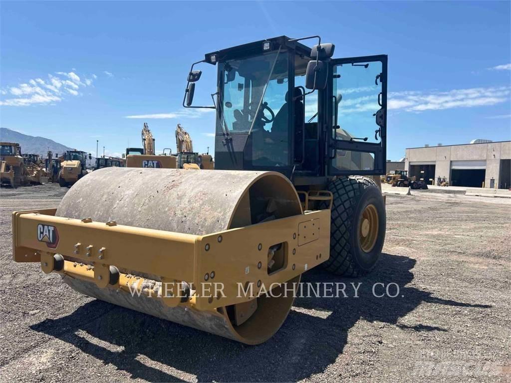 CAT CS12 单轮压路机