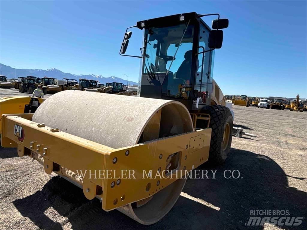 CAT CS12 单轮压路机