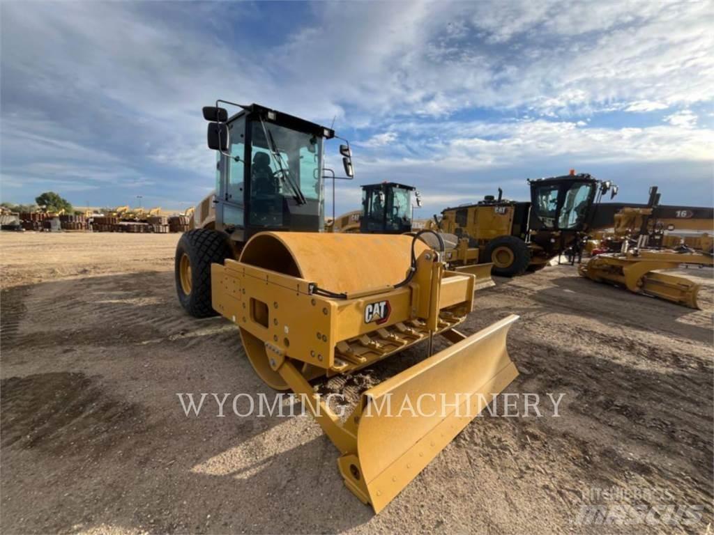 CAT CS12 沥青喷洒机