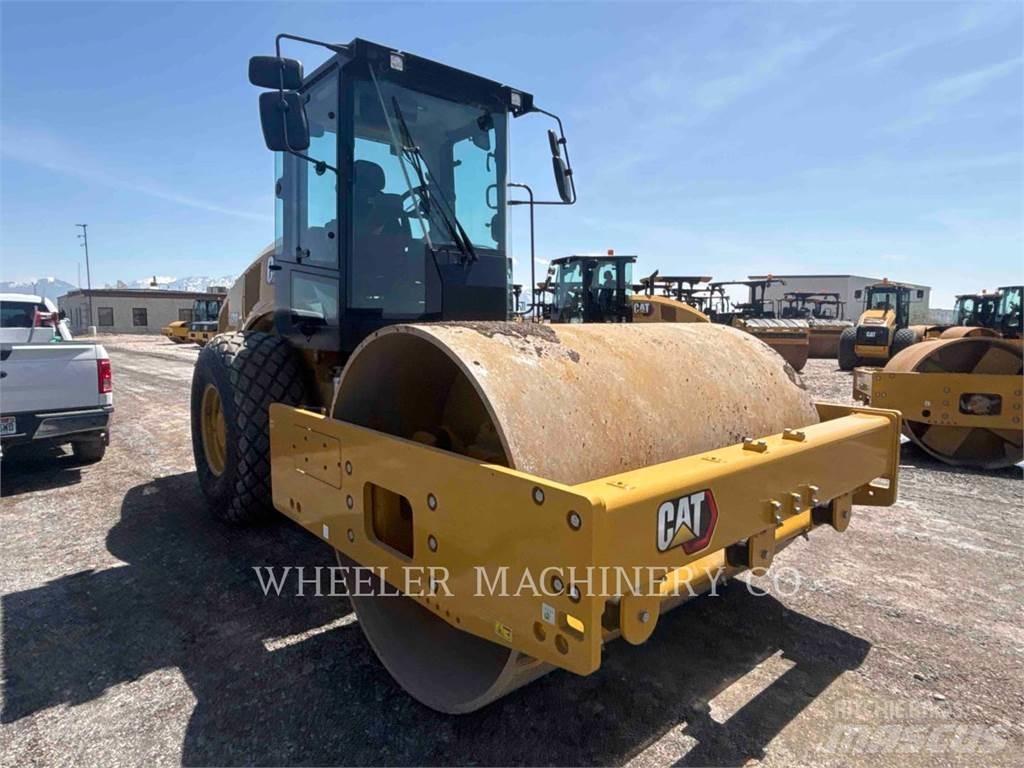 CAT CS12 单轮压路机