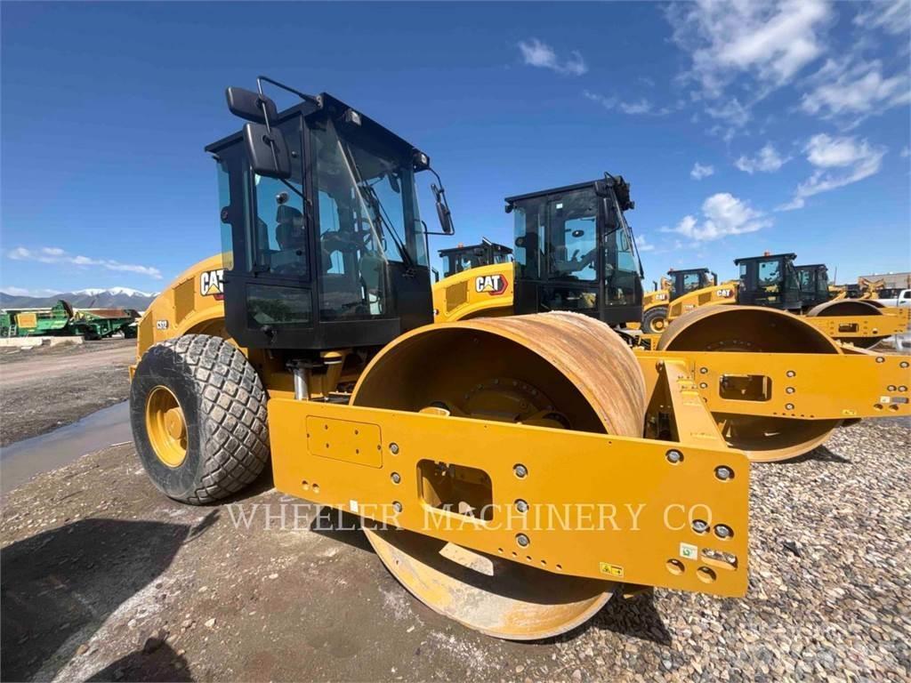 CAT CS12 单轮压路机